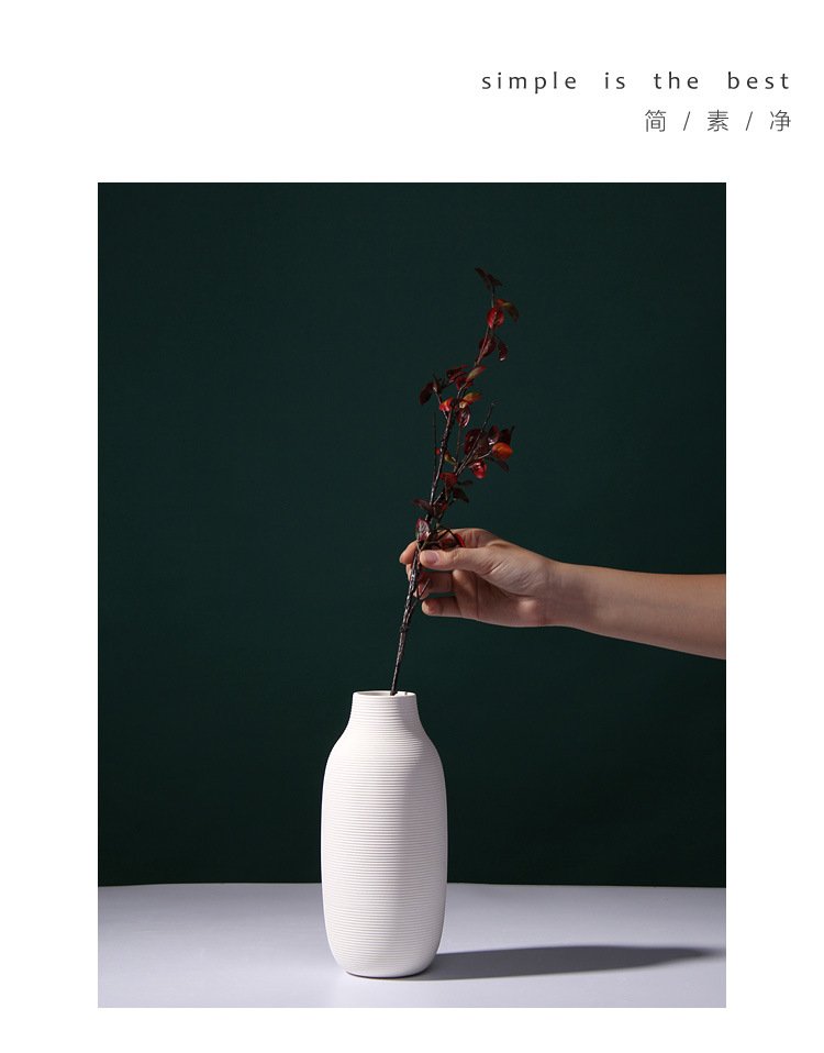 White ceramic vase for bulk orders