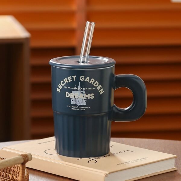 Large capacity ceramic mug with lid and straw
