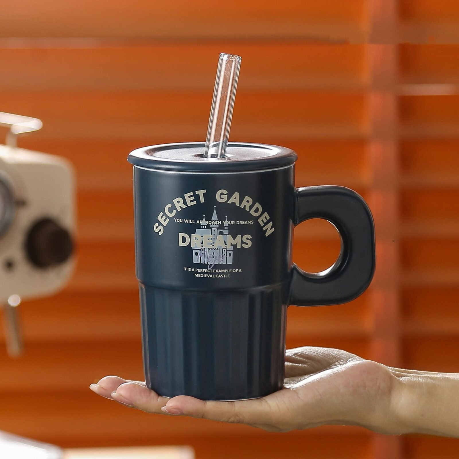 Wholesale ceramic coffee mug with lid for couples