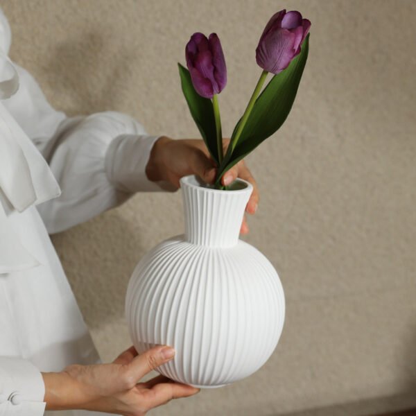 Nordic ceramic vase for dried flower arrangements in living room, available wholesale