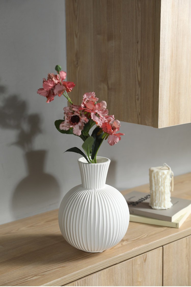 Striped ceramic vase for home decor suppliers, available in bulk