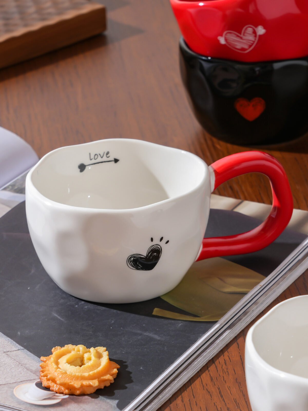 Heart-handle ceramic mug for tea or coffee