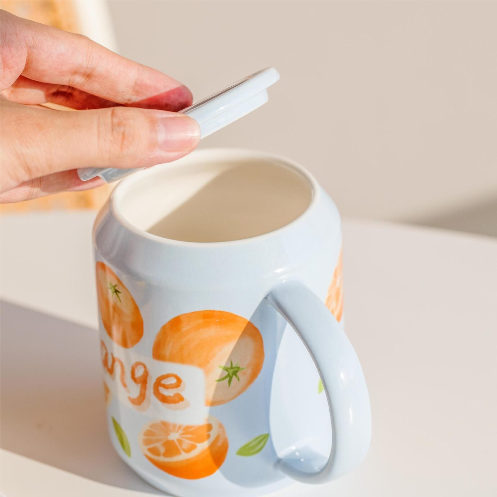 Grape-shaped ceramic cup