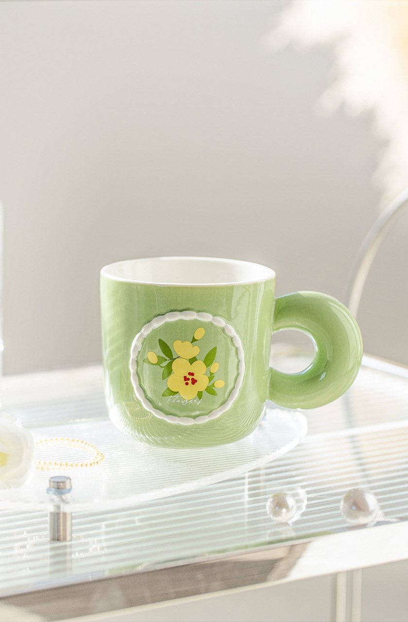 Elegant Floral Ceramic Mug for Home Use