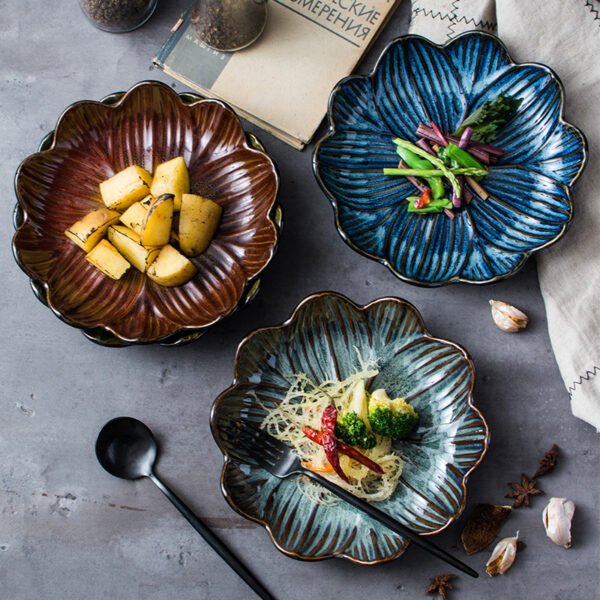 9-Inch Chinese Ceramic Floral Plate for Dinner and Appetizers