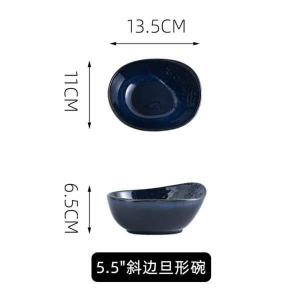 Ceramic serving dish with a unique reactive glaze design